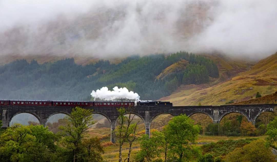 グレンフィナン Number 4, Loch Shiel Viewヴィラ エクステリア 写真